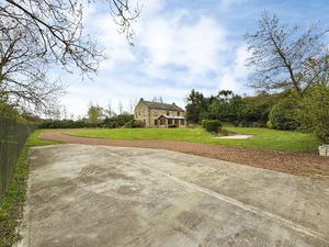 Photo 15- click for photo gallery